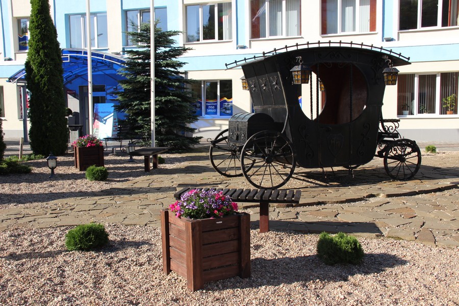Карета